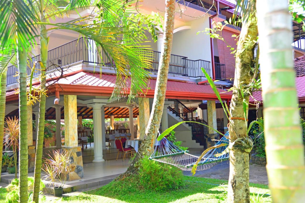 Little Villa Hotel Wadduwa Ngoại thất bức ảnh