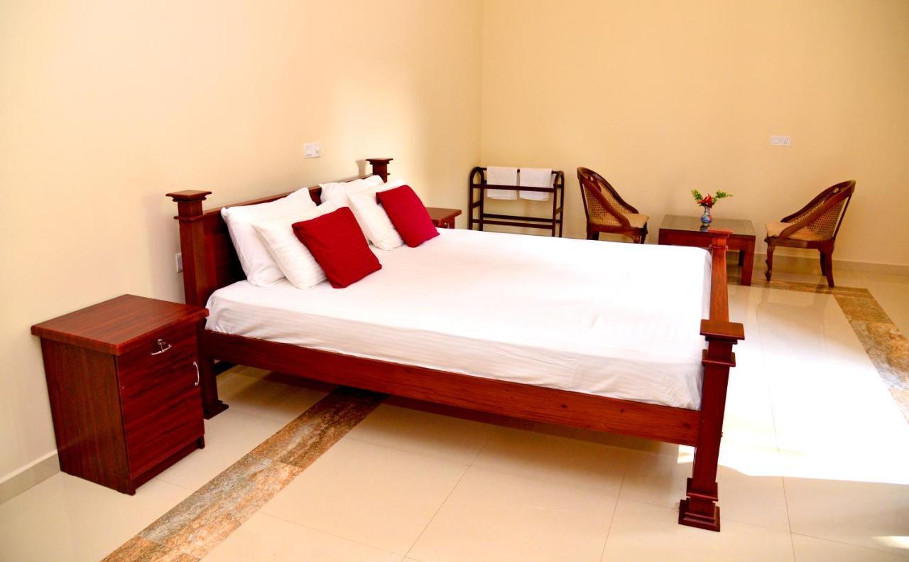 Little Villa Hotel Wadduwa Ngoại thất bức ảnh